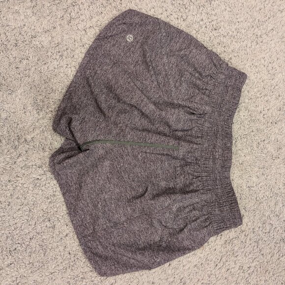 Lululemon Tracker Shorts V Women's Size 8 Black Heather Zip Pocket Running Gym - Picture 3 of 10